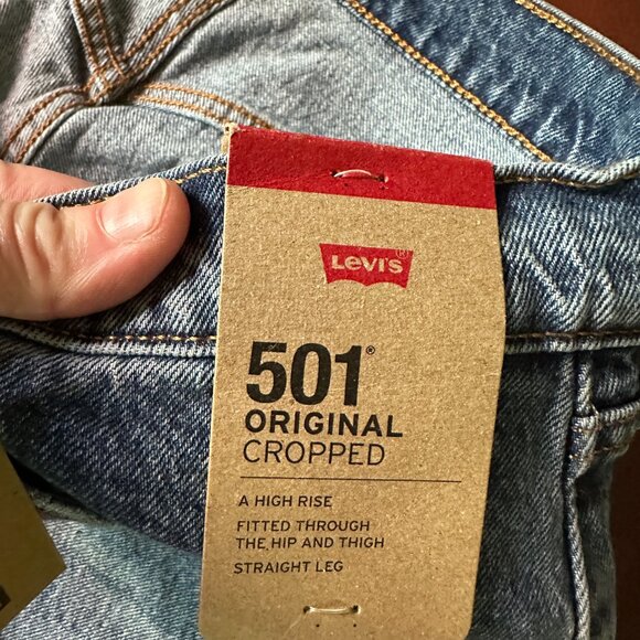 Levi's Women's 501 Crop Jeans Size: 31 | Color: (New) Blue It's True -NWT - Picture 7 of 12